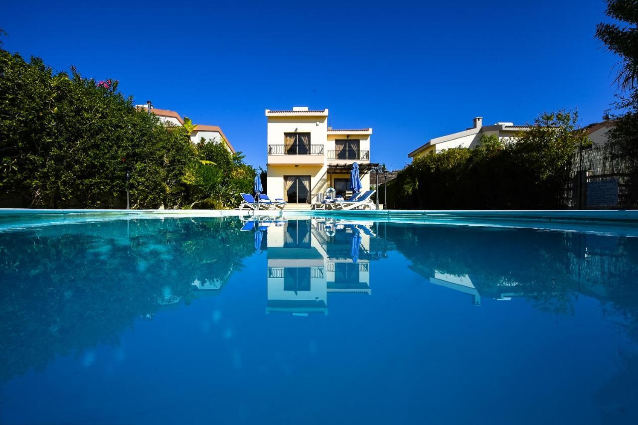 Holidays Villas Писсури Экстерьер фото